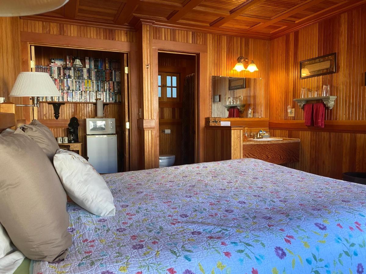 Whistling Winds Motel Λίνκολν Σίτι Εξωτερικό φωτογραφία