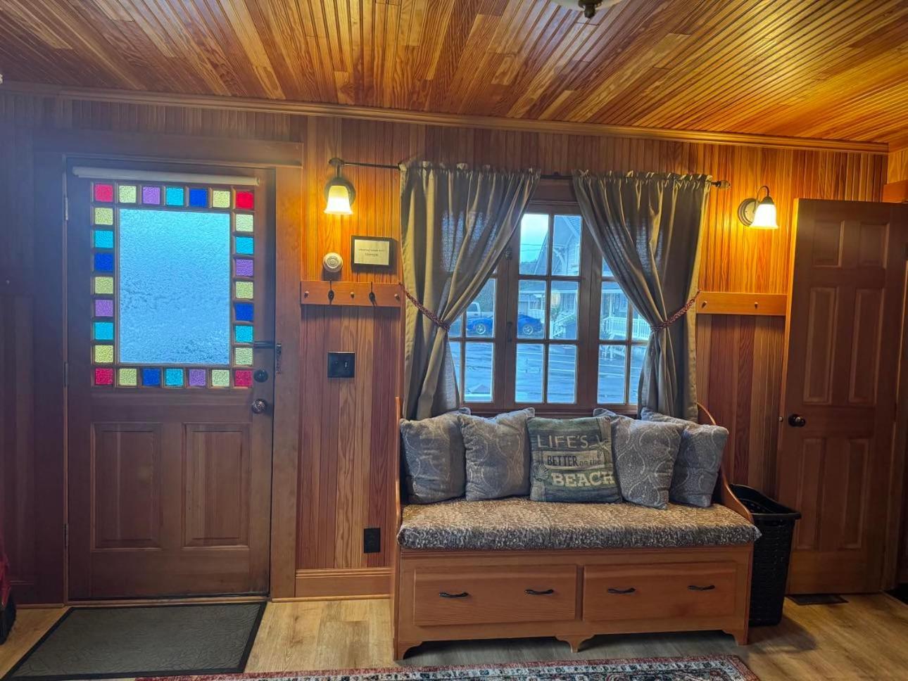 Whistling Winds Motel Λίνκολν Σίτι Εξωτερικό φωτογραφία